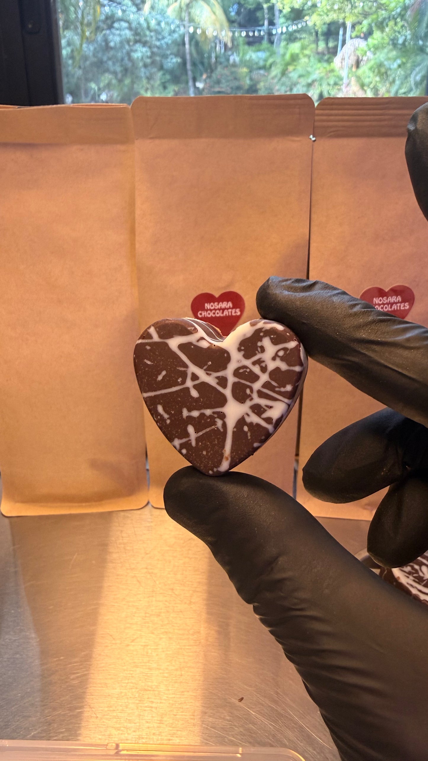 WHITE CHOCOLATE GANACHE corazón